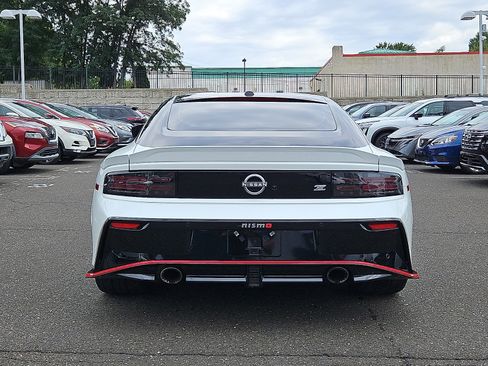 Certified 2024 Nissan Z NISMO w/ Floor Mat Package RWD image 5