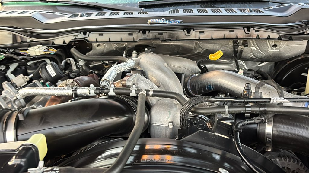 Used 2025 Ford F250 Lariat w/ Black Appearance Package AWD/4WD image 32