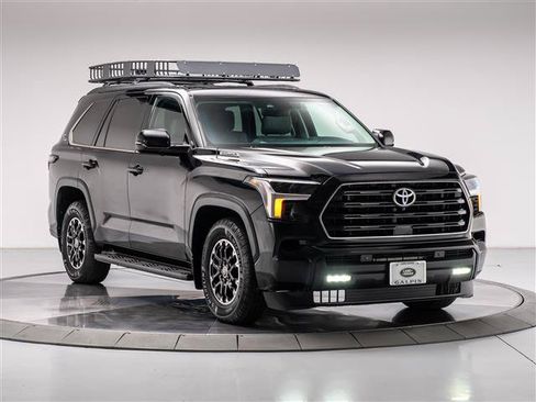 Used 2024 Toyota Sequoia SR5 w/ SR5 Premium Package AWD/4WD image 7