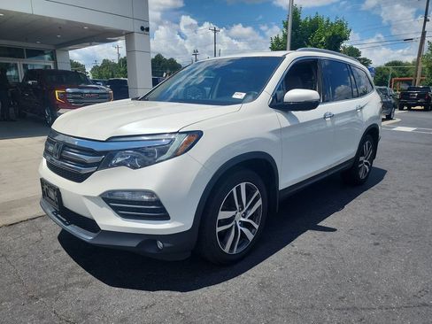 Used 2018 Honda Pilot Elite image 4