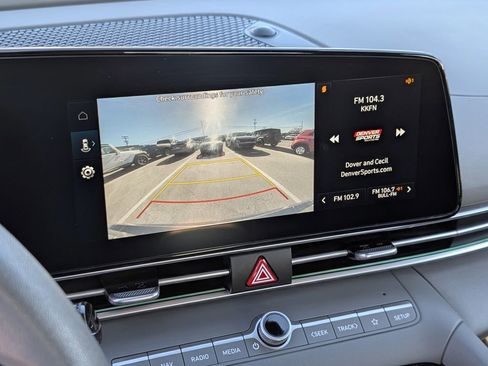 Used 2024 Hyundai Elantra SEL image 24