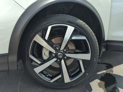 Certified 2021 Nissan Rogue Sport SL w/ Premium Package FWD image 48