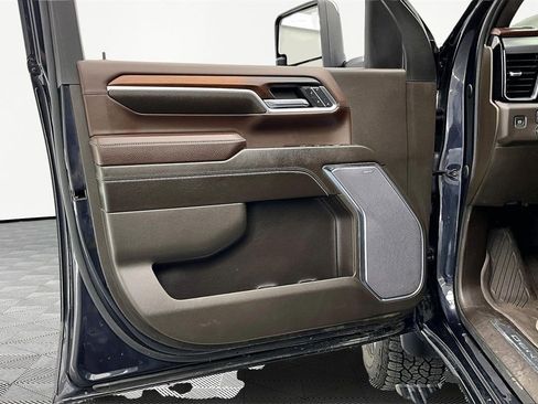 Used 2024 GMC Sierra 2500 Denali w/ Technology Package image 24