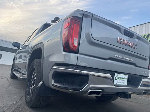 Used 2023 GMC Sierra 1500 SLT w/ SLT Convenience Package image 9