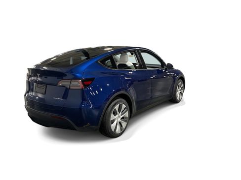 Certified 2023 Tesla Model Y Long Range AWD/4WD image 6