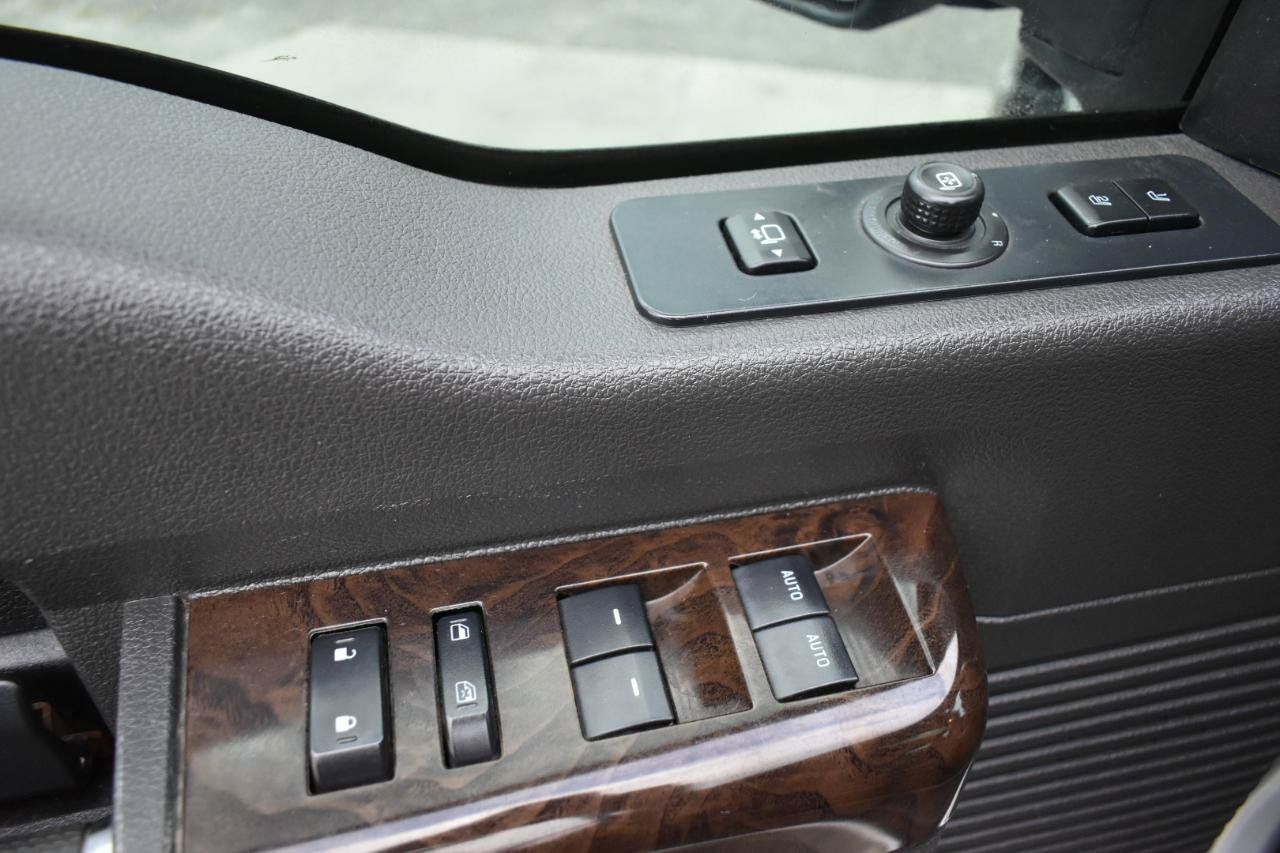 Used 2013 Ford F250 Platinum w/ FX4 Off Road Pkg AWD/4WD image 39