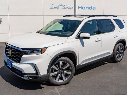 New 2025 Honda Pilot Elite image 2