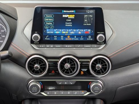 Used 2024 Nissan Sentra SR w/ SR Premium Package image 26