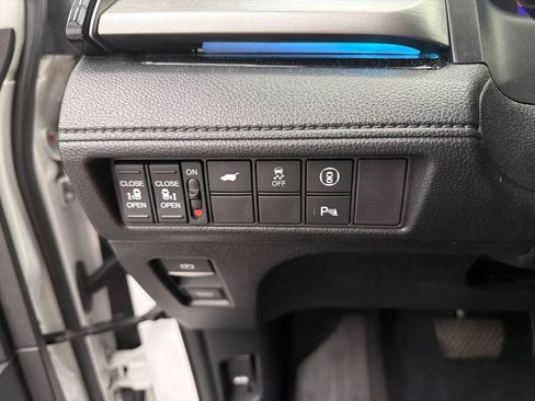 Used 2022 Honda Odyssey Touring image 35