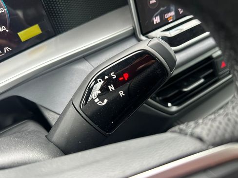 New 2026 Volkswagen Tiguan SE R-Line image 12