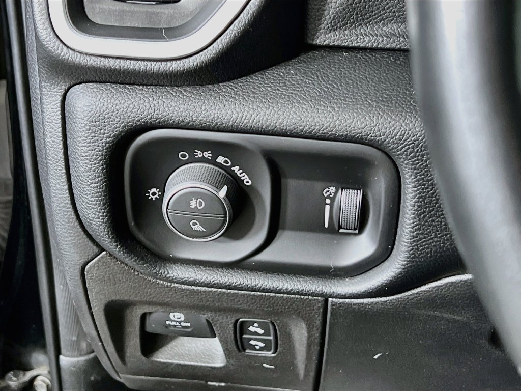 Used 2021 RAM 1500 Big Horn AWD/4WD image 10