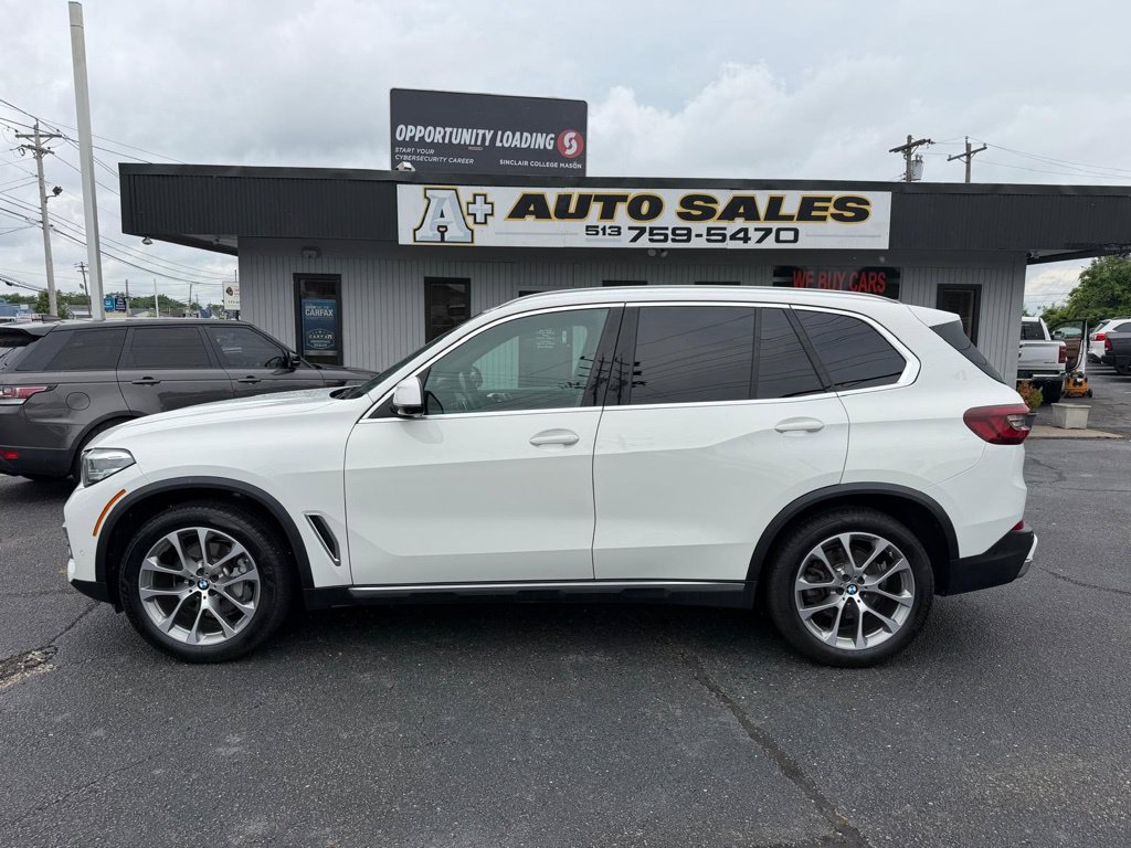 Used 2023 BMW X5 xDrive40i AWD/4WD image 1