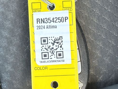 Used 2024 Nissan Altima 2.5 SR image 35