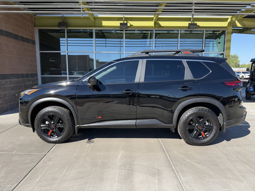 Used 2026 Nissan Rogue SV AWD/4WD image 7