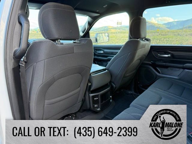 Used 2025 RAM 1500 Warlock AWD/4WD image 29