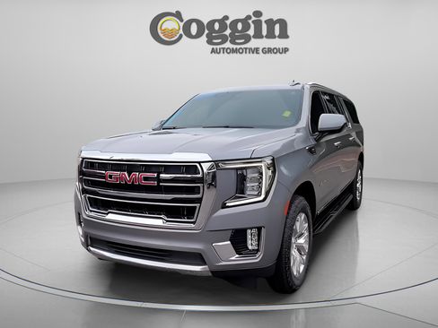 Used 2022 GMC Yukon XL SLT image 32