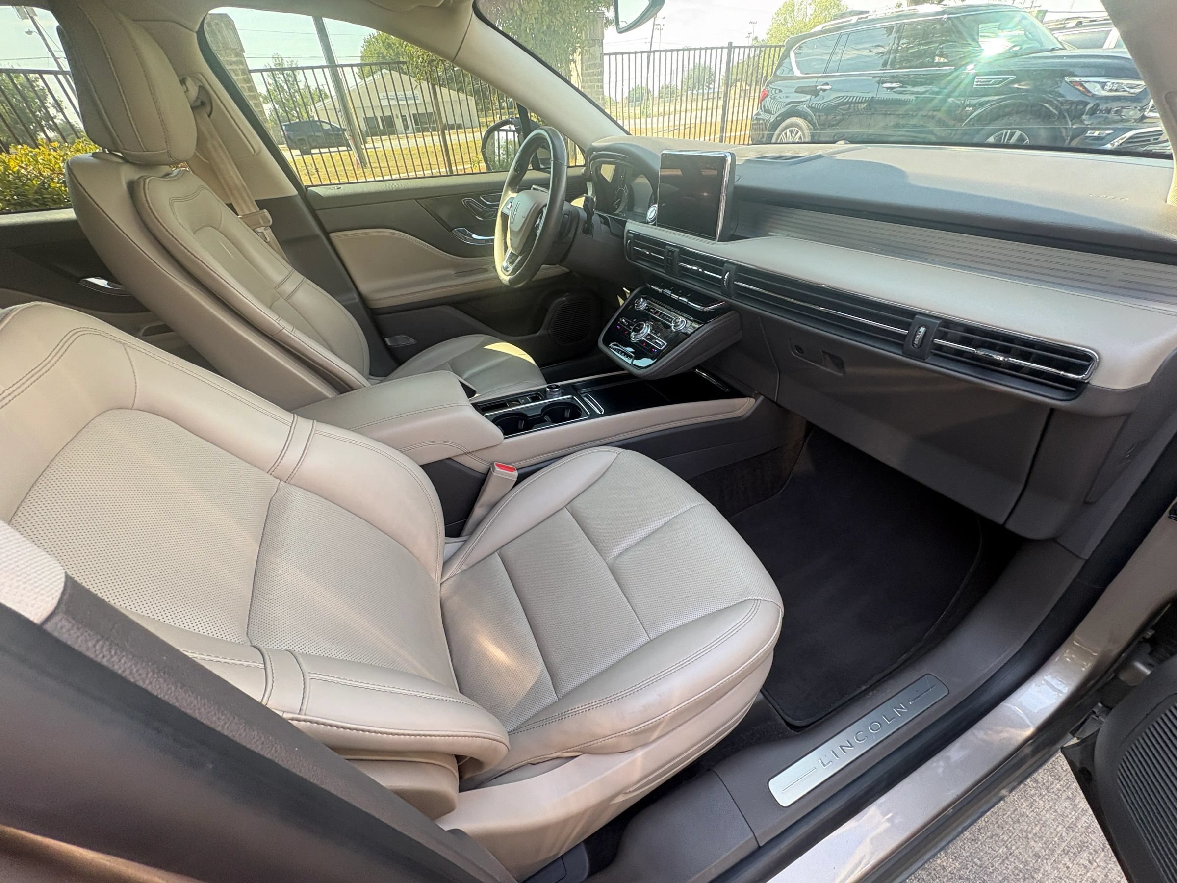 Used 2020 Lincoln Corsair FWD image 17