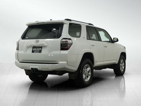 Used 2022 Toyota 4Runner SR5 Premium image 5