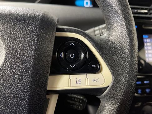 Used 2017 Toyota Prius Two image 27