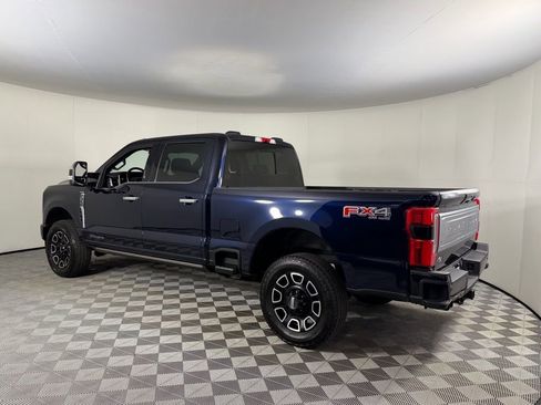 Used 2024 Ford F350 Platinum w/ FX4 Off-Road Package image 9