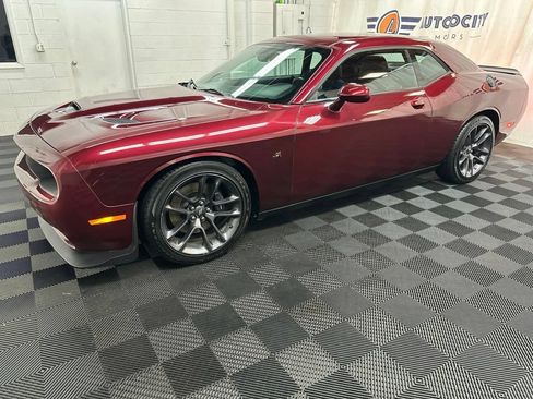 Used 2023 Dodge Challenger R/T Scat Pack w/ Plus Package RWD image 5