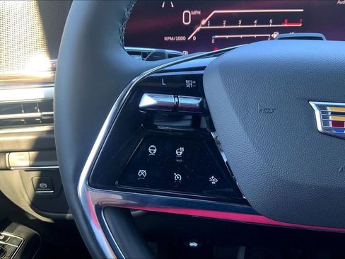 New 2026 Cadillac Escalade ESV 2WD w/ LPO, Floor Liner Package image 22