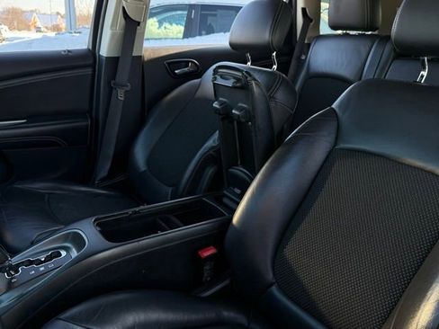 Used 2015 Dodge Journey Crossroad w/ Flexible Seating Group image 34