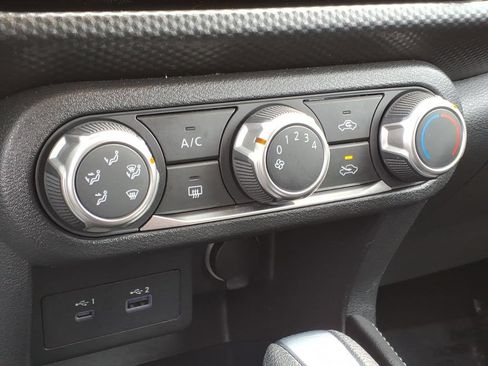 Certified 2023 Nissan Kicks SV FWD image 15