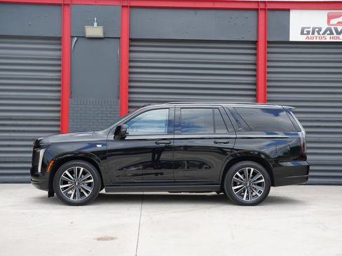Used 2025 Cadillac Escalade Sport w/ Touring Package AWD/4WD image 6