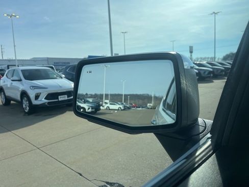 Used 2025 GMC Sierra 1500 SLT w/ SLT Premium Plus Package image 62