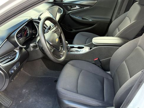 Used 2024 Chevrolet Malibu LT image 27