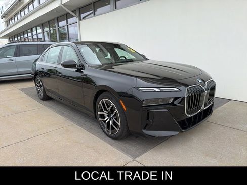 Certified 2025 BMW 760i xDrive AWD/4WD image 1