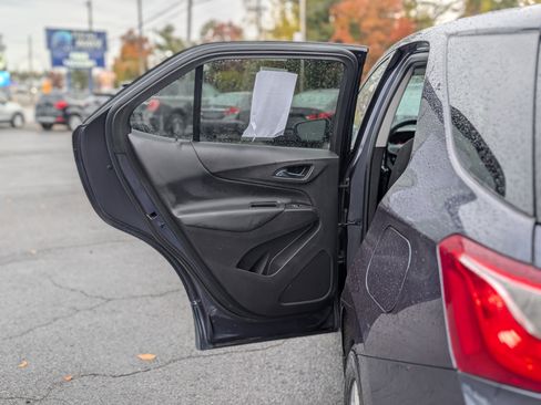 Used 2019 Chevrolet Equinox LT image 28