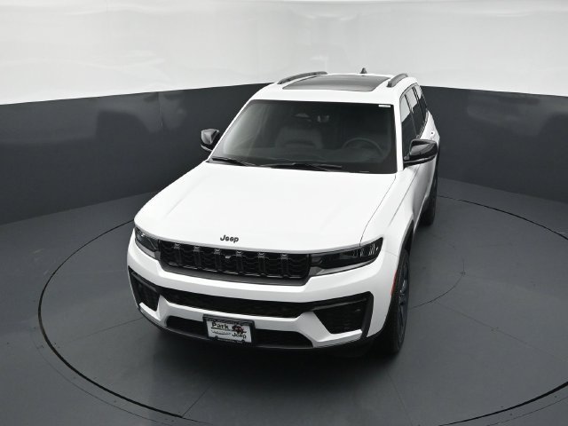New 2026 Jeep Grand Cherokee Limited AWD/4WD image 13