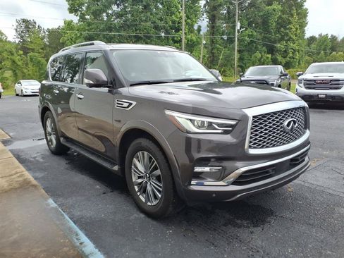 Used 2024 INFINITI QX80 Luxe RWD image 3