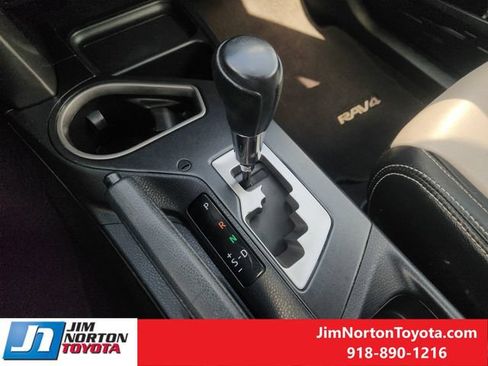 Used 2016 Toyota RAV4 XLE AWD/4WD image 20