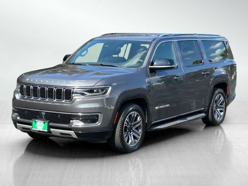 Used 2024 Jeep Wagoneer L Series II image 8