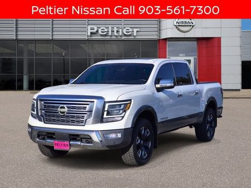 Certified 2021 Nissan Titan Platinum Reserve w/ Moonroof Package AWD/4WD image 3