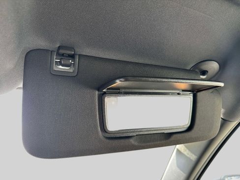 Used 2023 Chevrolet Equinox RS image 35