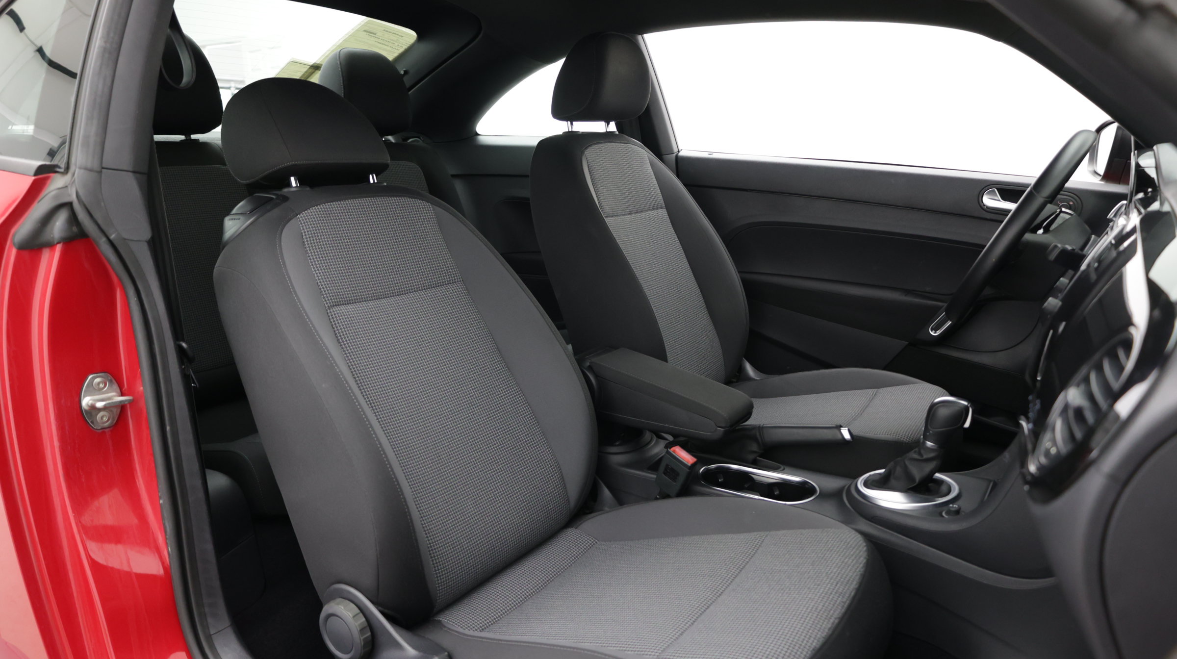 Used 2017 Volkswagen Beetle 1.8T Classic FWD image 27