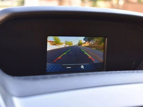 Used 2017 Ford Transit 350 XLT image 18