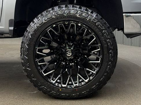 Used 2026 Chevrolet Silverado 1500 LT w/ Z71 Off-Road Package AWD/4WD image 9