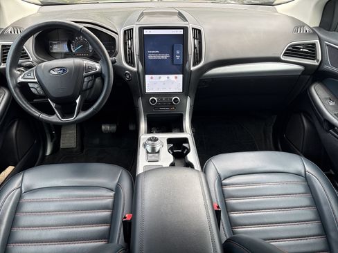 Certified 2022 Ford Edge SEL w/ Sport Appearance Package AWD/4WD image 5
