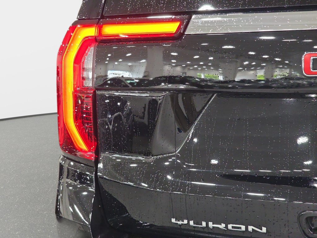 Used 2026 GMC Yukon Elevation RWD image 26