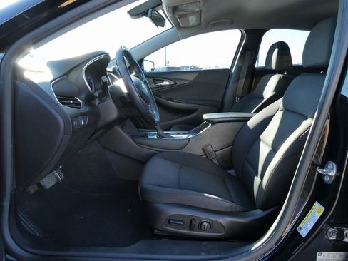 Used 2017 Chevrolet Malibu LT w/ Sport Package image 19