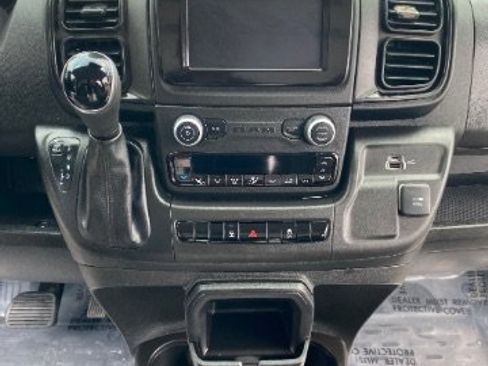 Used 2025 RAM ProMaster 2500 FWD image 16