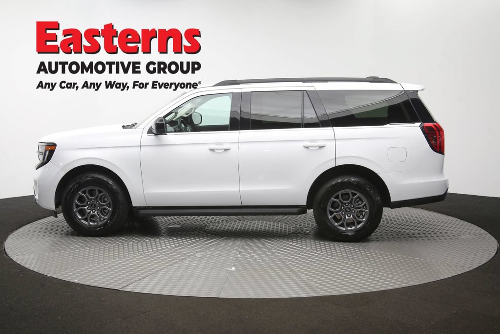Used 2025 Ford Expedition Active AWD/4WD image 61
