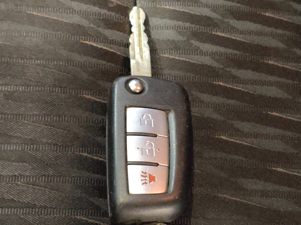 Used 2019 Nissan Rogue S AWD/4WD image 32