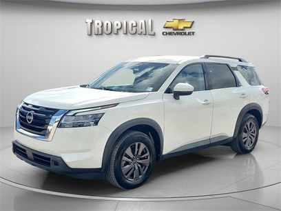 Used 2022 Nissan Pathfinder SV