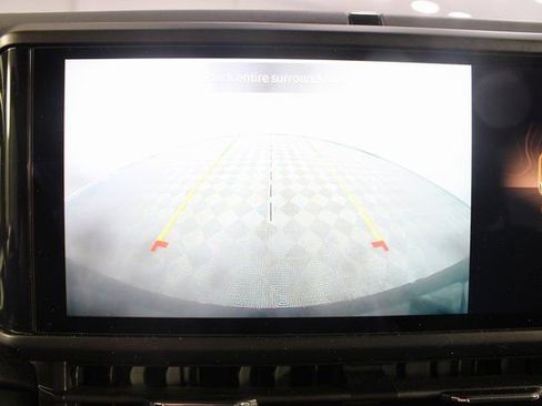 Used 2025 Jeep Wrangler Unlimited Sahara image 3